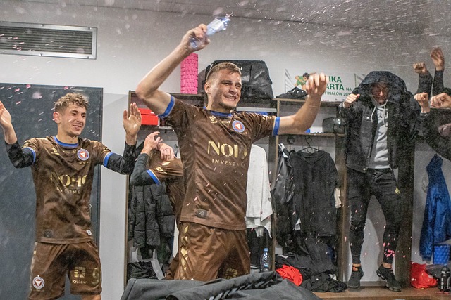 不如转而问 不如转而问